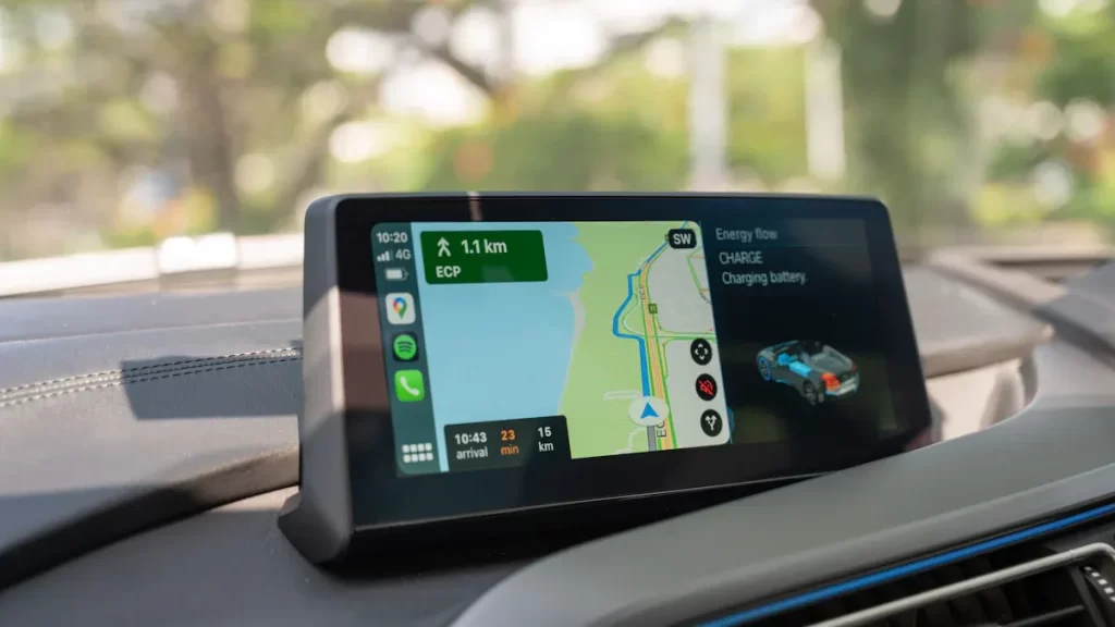 5 Key Pros and Cons of CarPlay for Bike