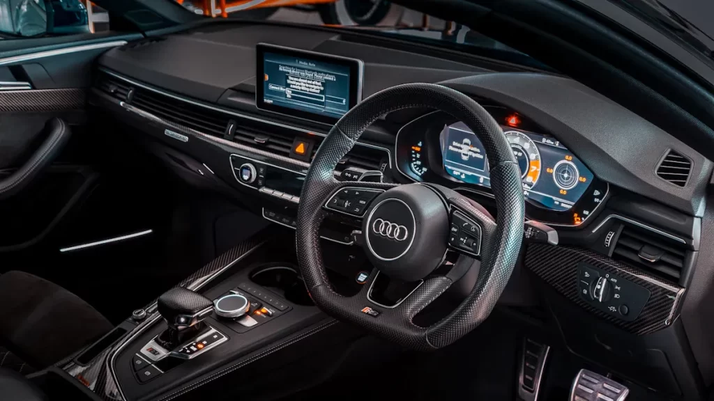 Features of Tesla-Style CarPlay Screens for Audi