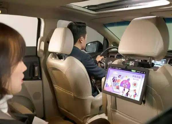iTaxi9610 Rear hanging headrest advertising