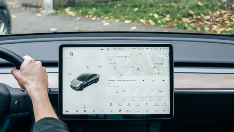 Top Trends Shaping Android Auto Wireless Adapters
