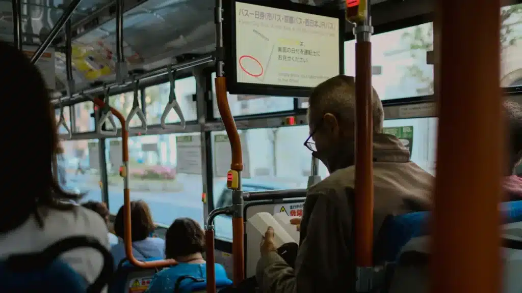 What Is a 21.5 Inch Bus Screen and How Is It Used