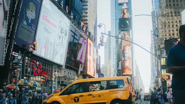 Comparing the Leading GPS Taxi Advertising Technologies of 2025