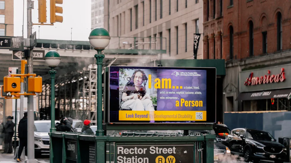 Ride-hailing Vehicle Rear Advertising Screens