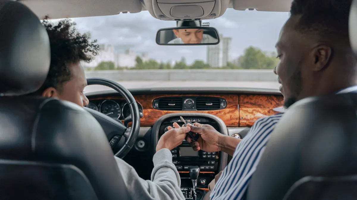 Why Ride-Hailing Drivers Should Add Rear Ad Screens for Extra Income