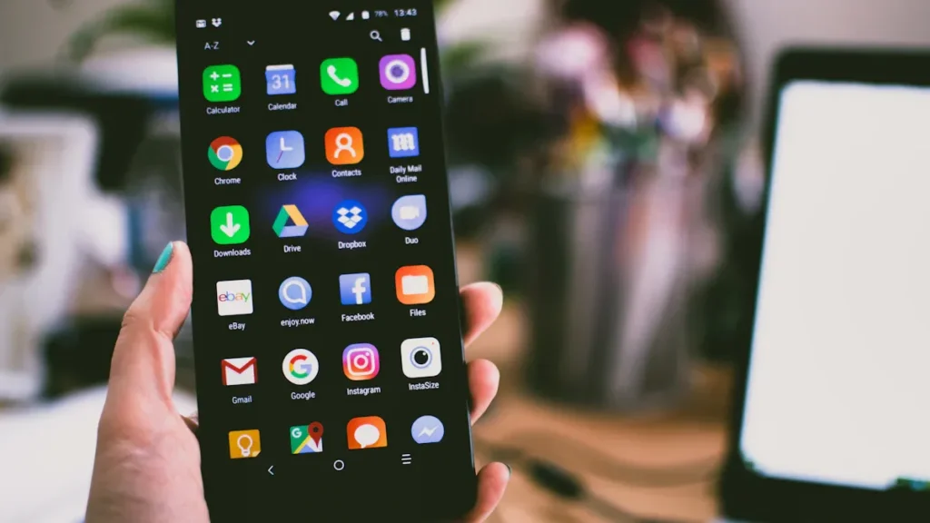Advertising machines in the mobility market and their profitability, focusing on location-triggered ads