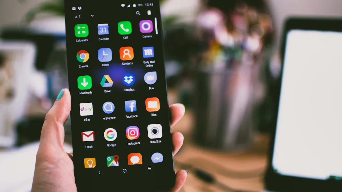 Advertising machines in the mobility market and their profitability, focusing on location-triggered ads