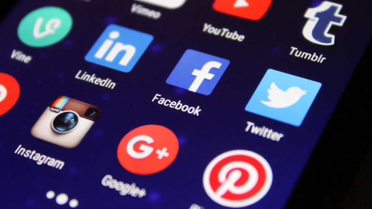 How to Update Ad Content Remotely Across Multiple Platforms