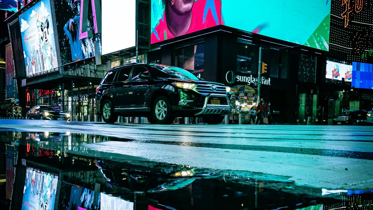 Rear-mounted advertising screens for ride-hailing vehicles: примеры