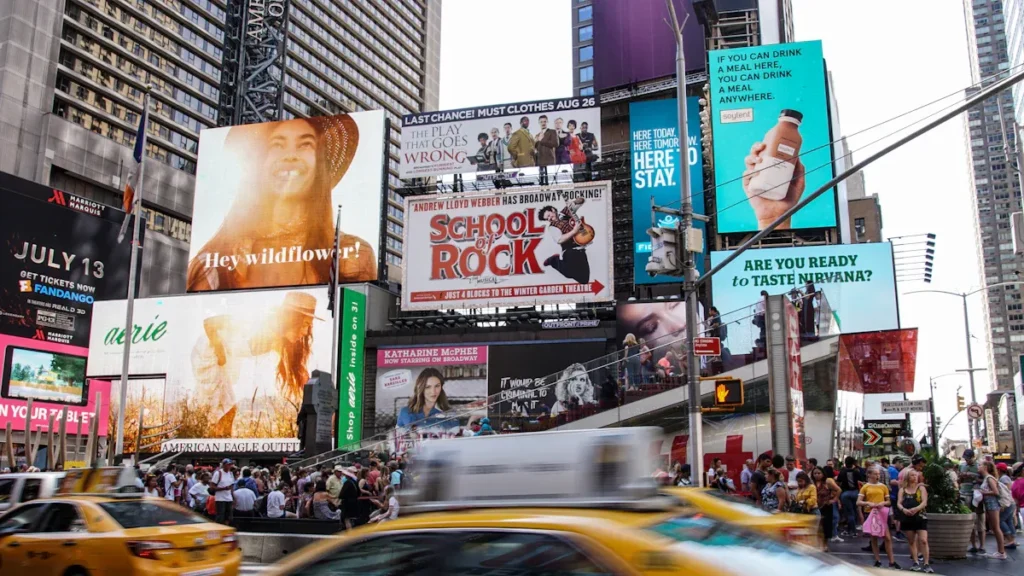 11.6 inch taxi advertising player showdown which brand wins